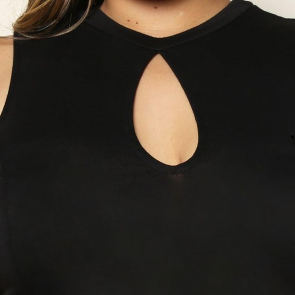 🎉HP🎉🆕🌸 Body-con Laced Up Sides Midi Dress - Picture 6 of 6